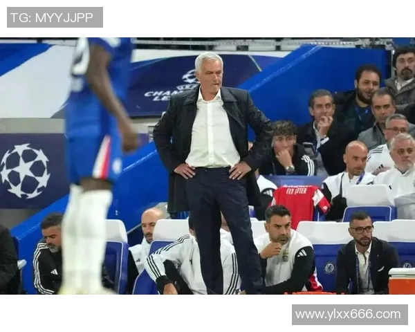 穆里尼奥明确表示不会执教那不勒斯,期待全新挑战 穆里尼奥明确表示不会执教那不勒斯,期待全新挑战